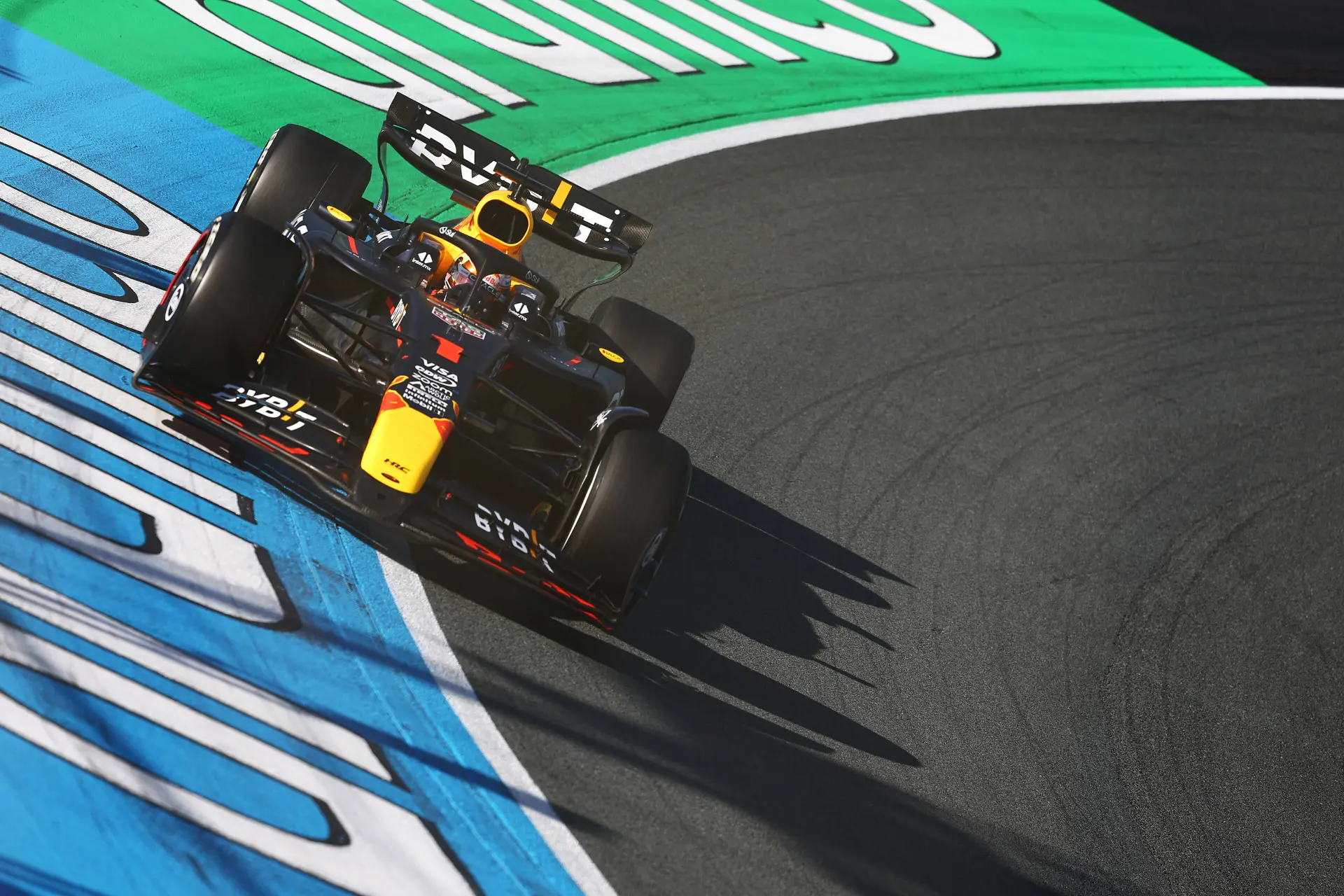 max-verstappen-zandvoort-red-bull-raicng