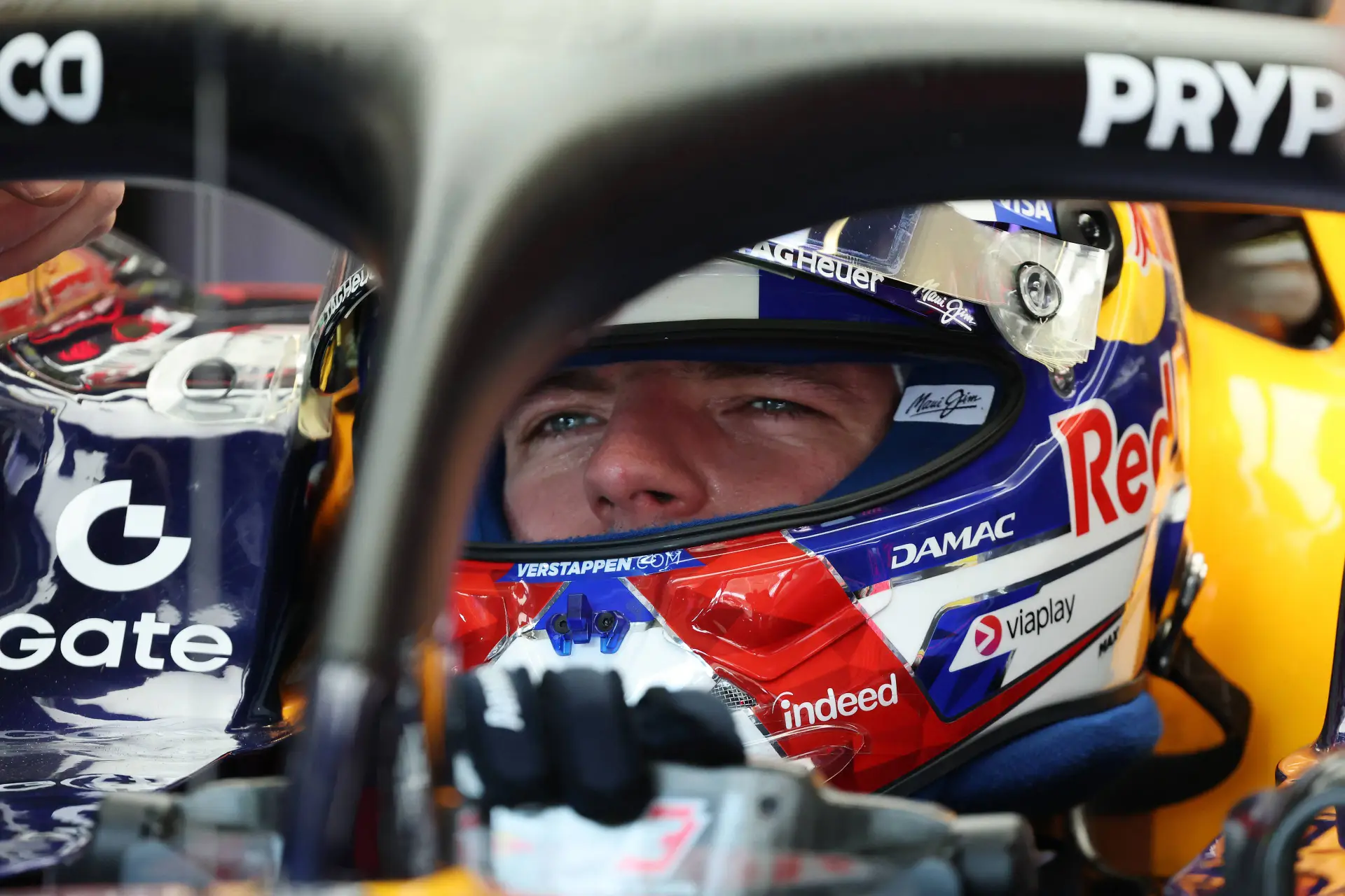 max-verstappen-baku-vrijdag-vt2