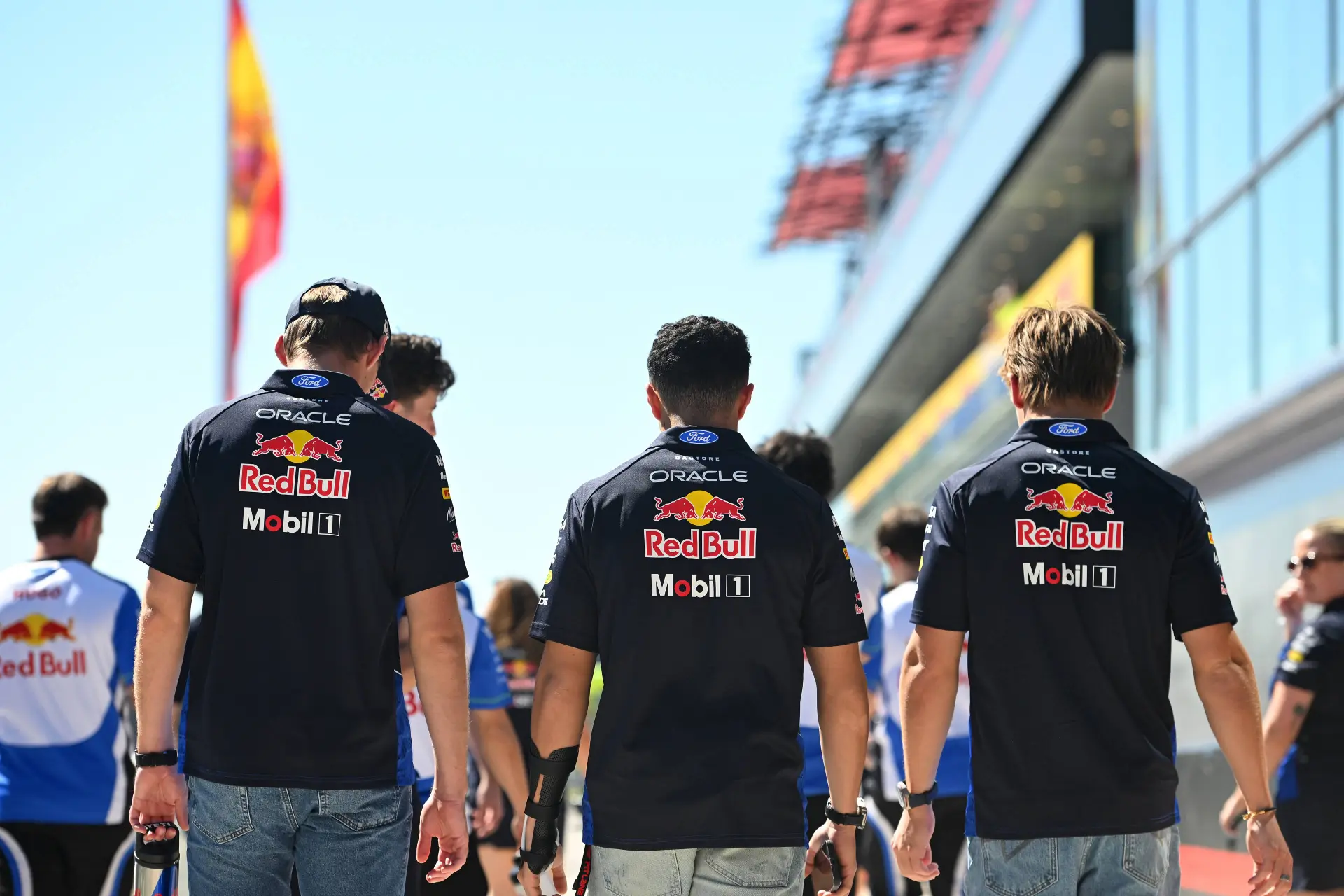 max-verstappen-isack-hadjar-liam-lawson (2)