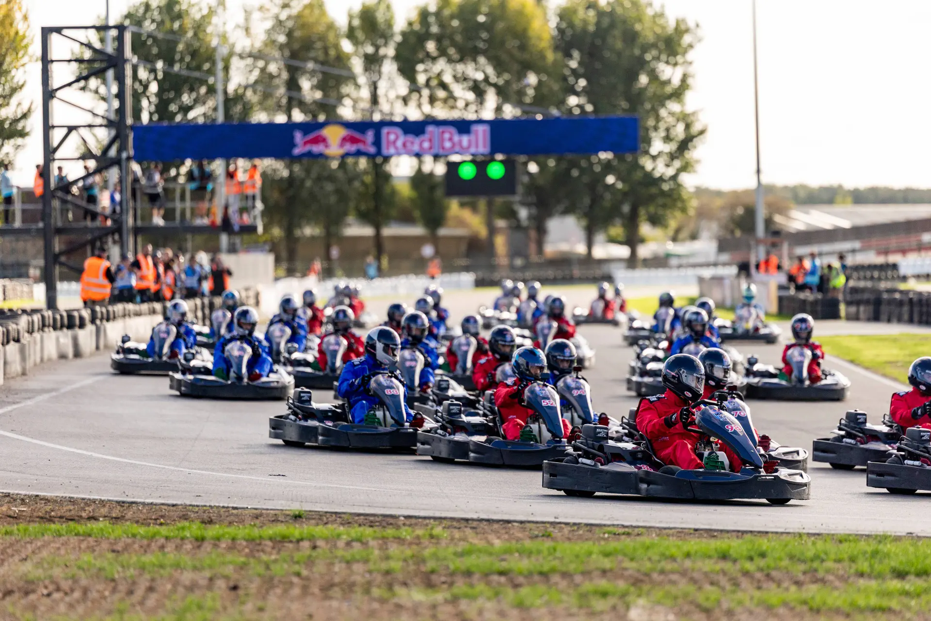 verstappen-tijdens-kart-100