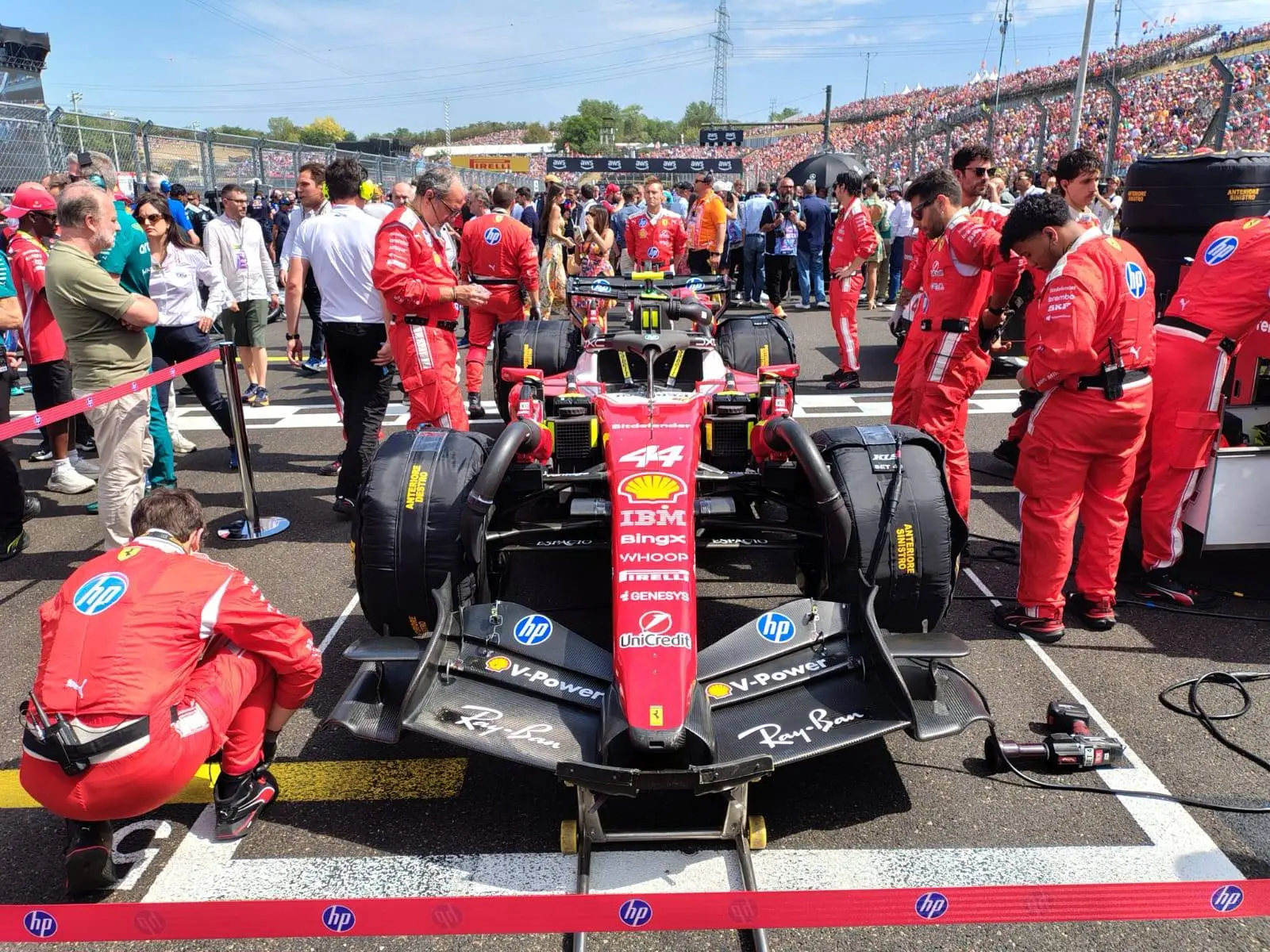 ferrari-grid-hongarije-2026