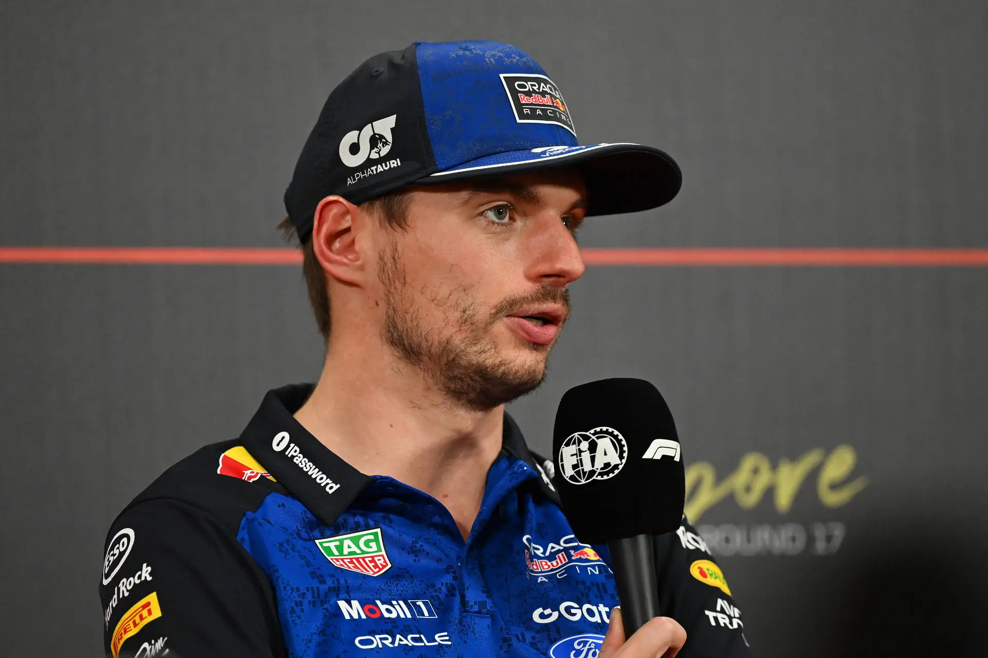 max-verstappen-red-bull-racing-singapore