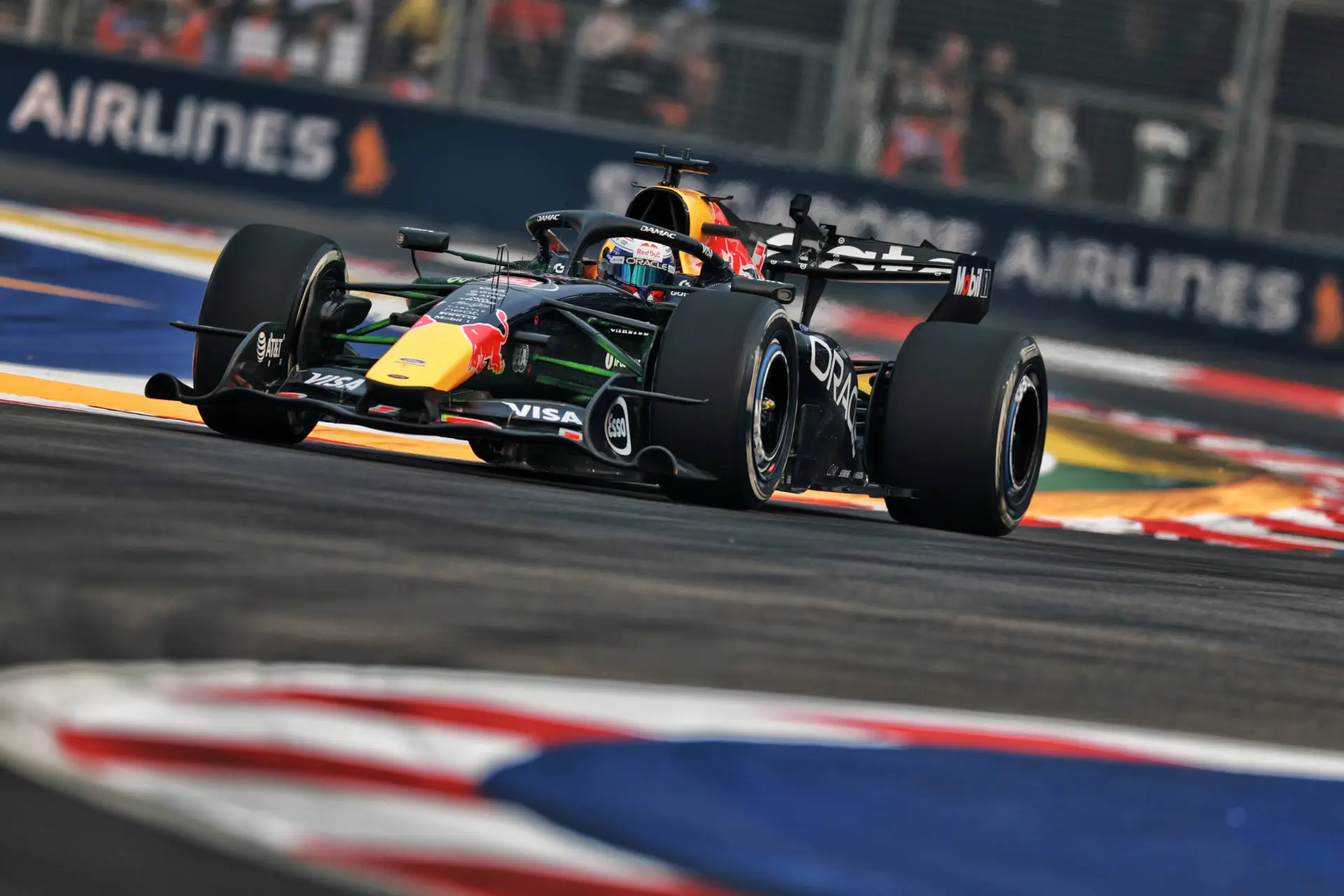 Verstappen Singapore, Racepictures