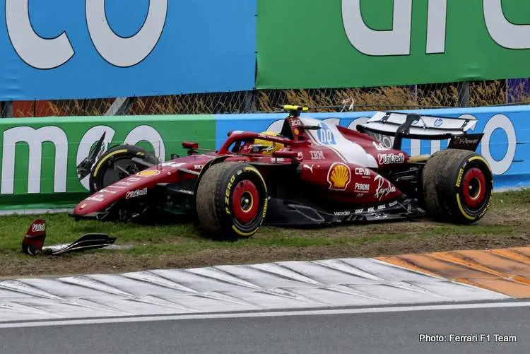 lewis hamilton zandvoort crash