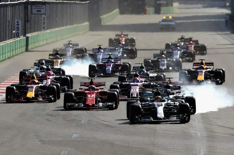 lewishamiltonazerbaijanf1grandprixioszyb5 6j2x