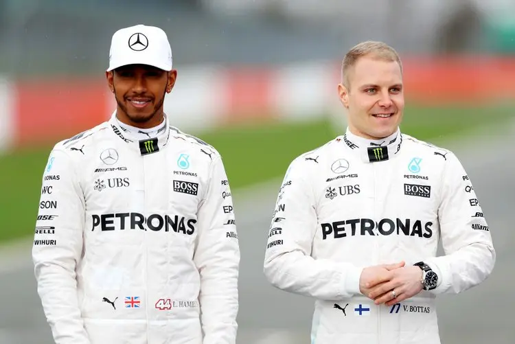 valtteribottasmercedesformulaoneteamovr6ojtay8gx
