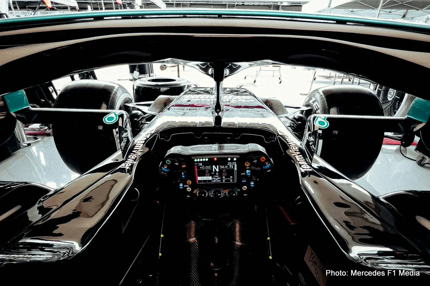 f1 reserve mercedes cockpit bottas-001