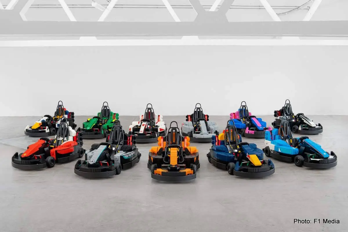 LEGO-Mini-Cars-Silverstone-2026