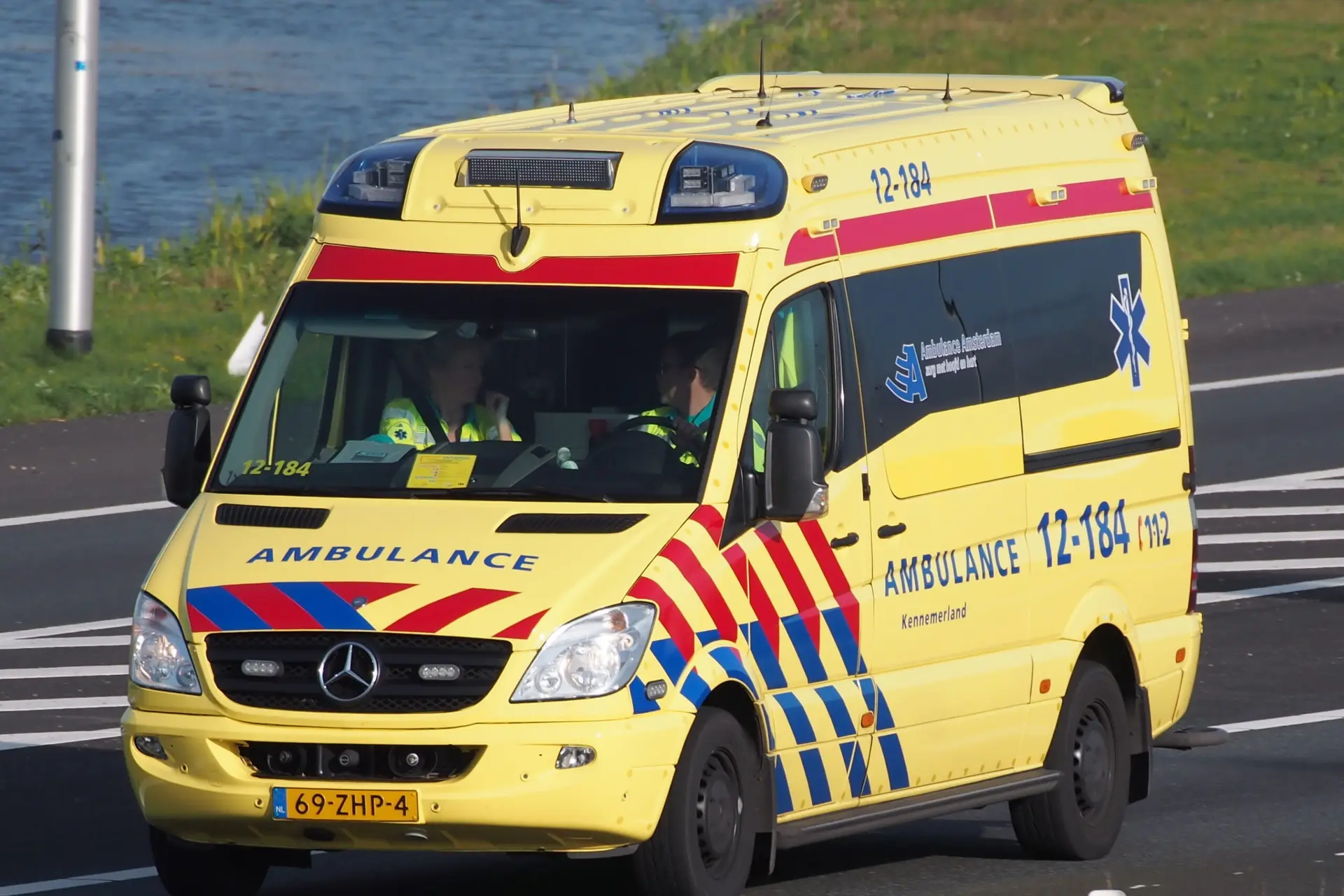 Fietser doodgereden tijdens aanrijding met vrachtwagen