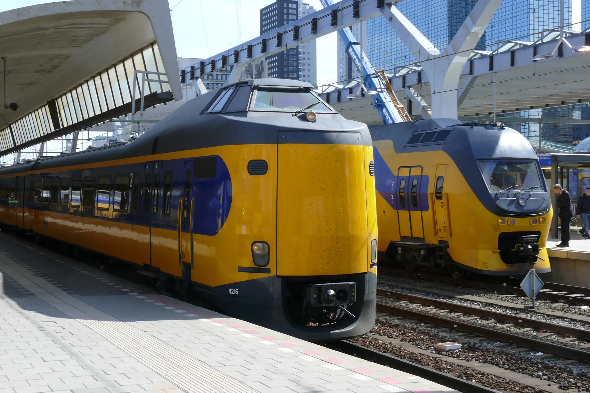 Politieagenten rijden voortaan mee op de trein om overlast asielzoekers tegen te gaan