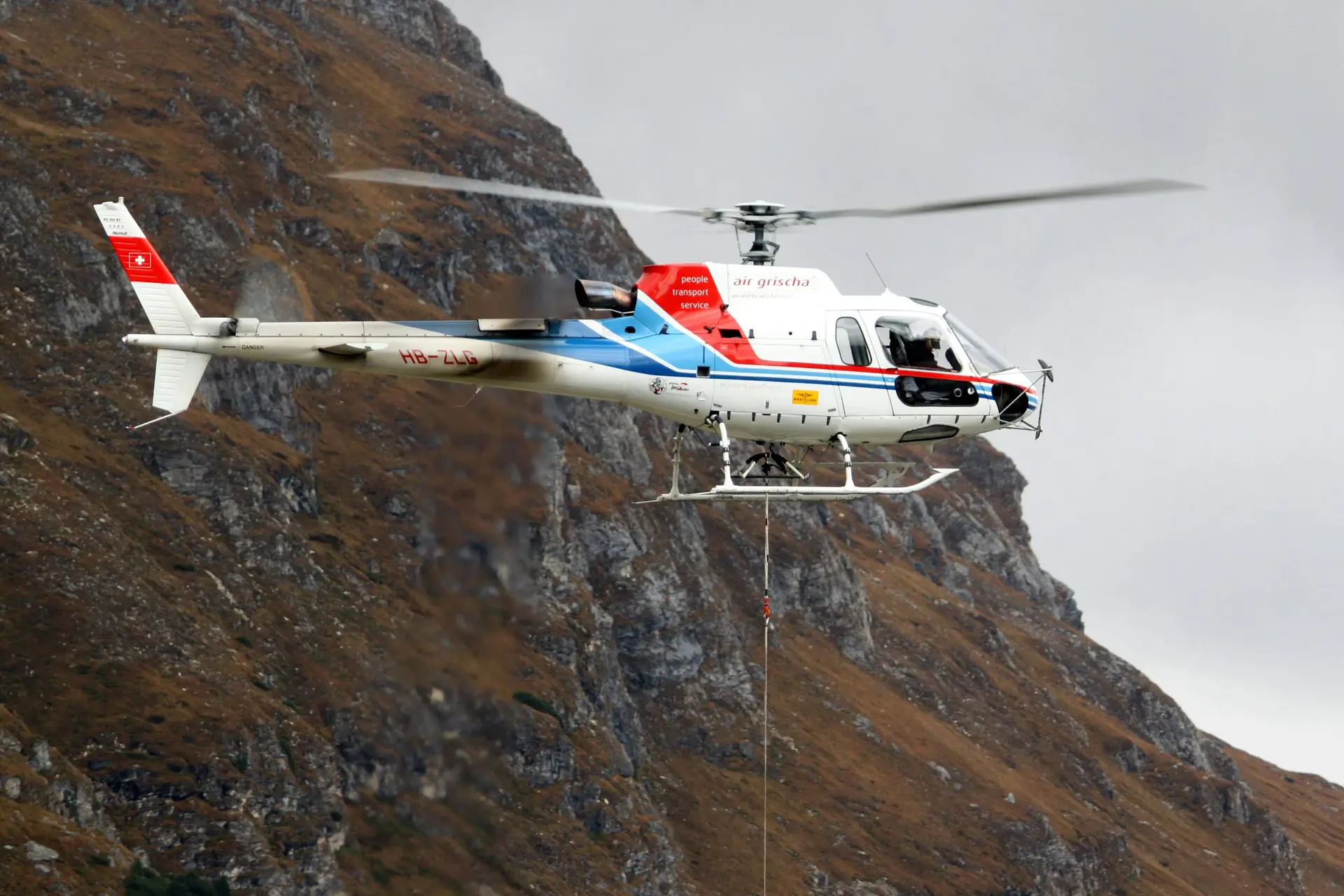 Meerdere doden bij ernstig helikopterongeluk