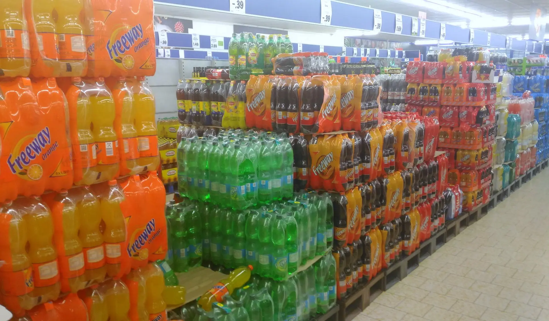 Gaivieji gėrimai prekybos centre "Lidl"