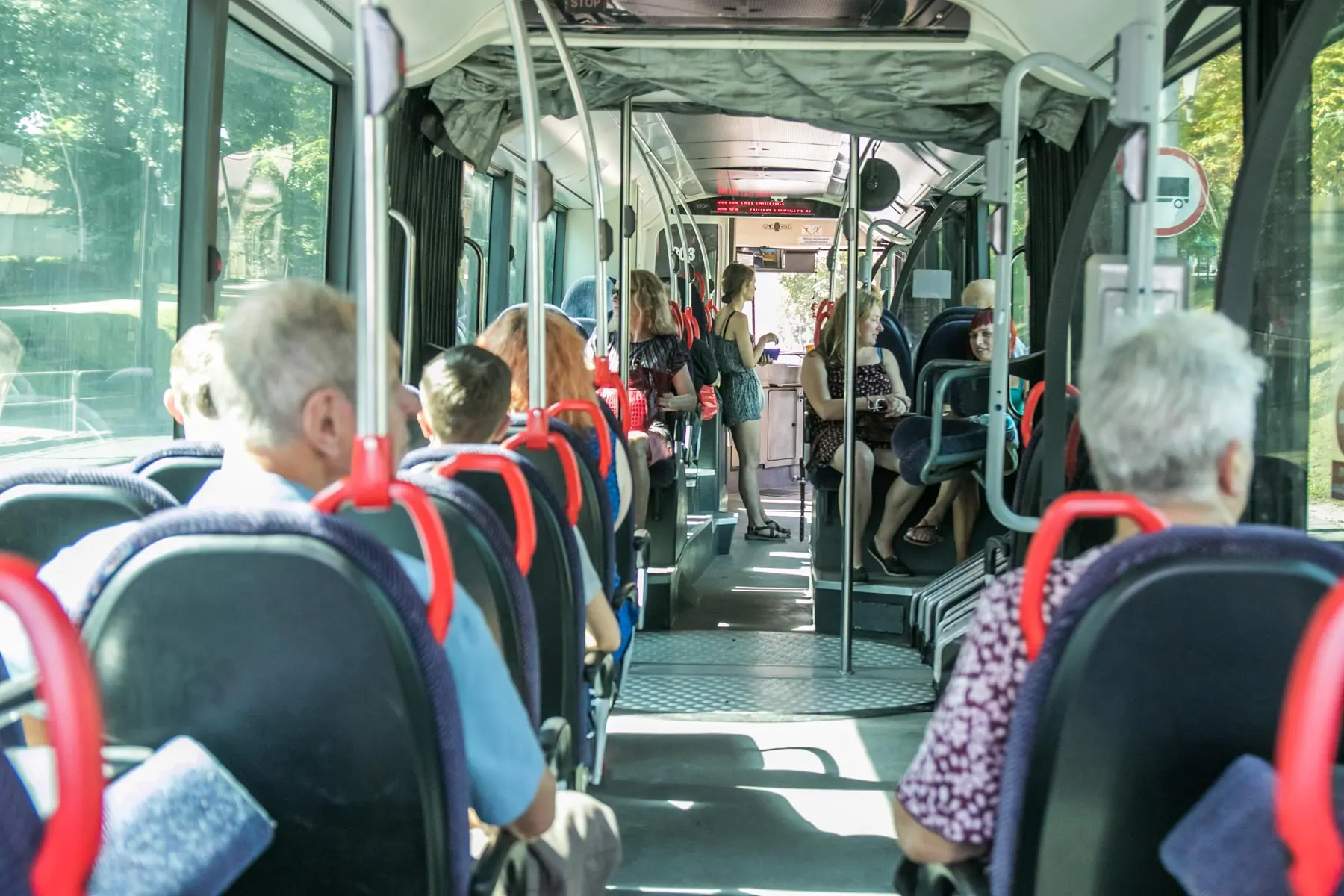 Autobusai ir troleibusai