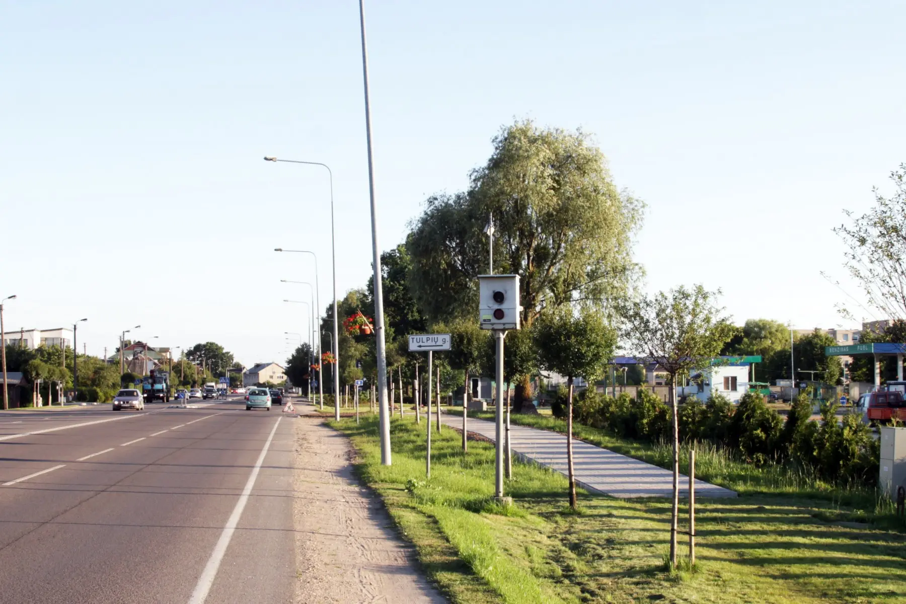 Greičio matuokliai, keliai, automobiliai