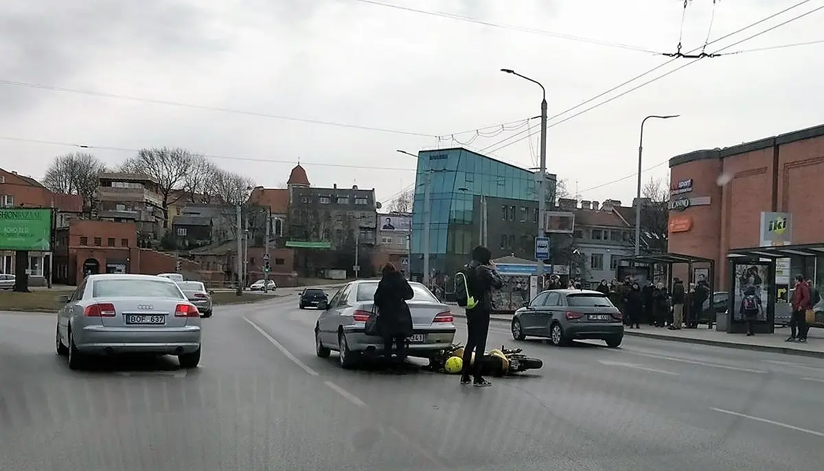 Motociklo avarija