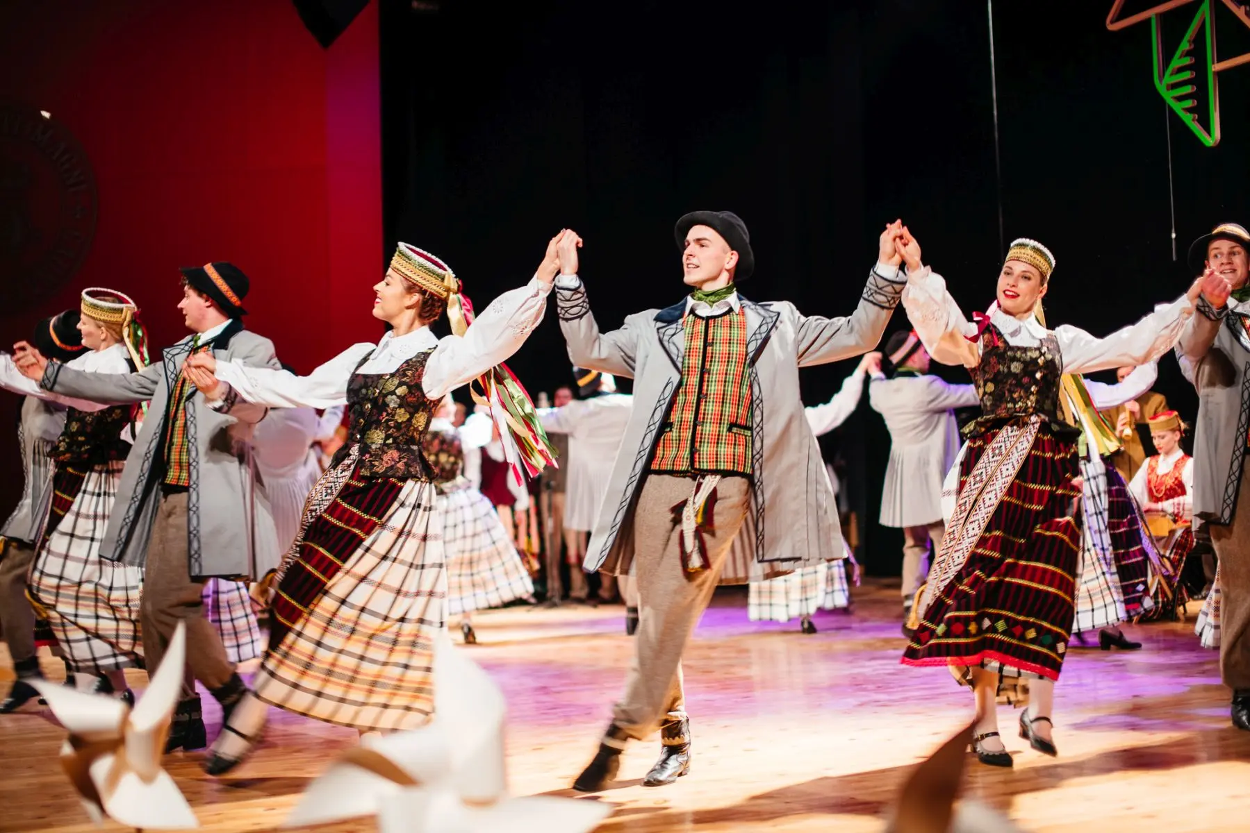 Studente, sukis vėju