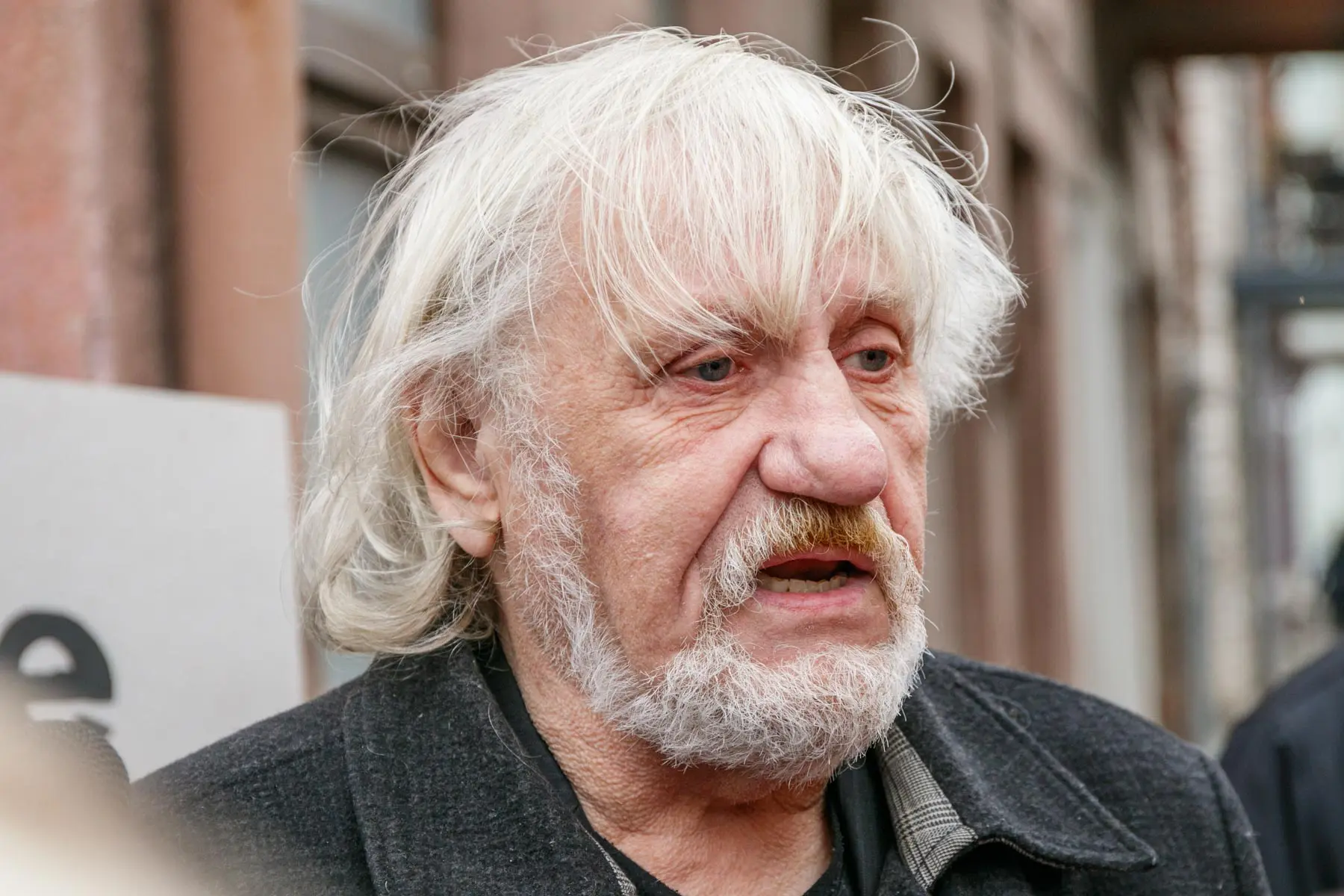 V. Šustauskas
