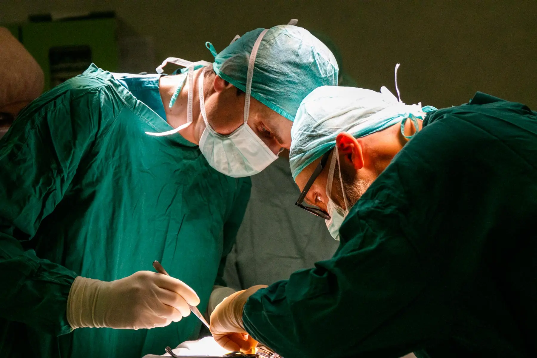 Operacija klinikose