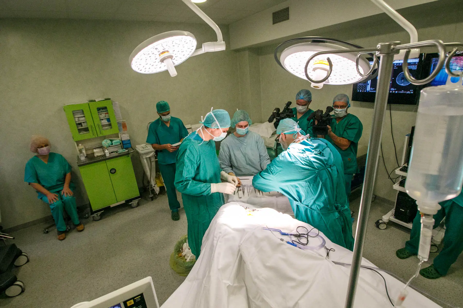 Operacija klinikose