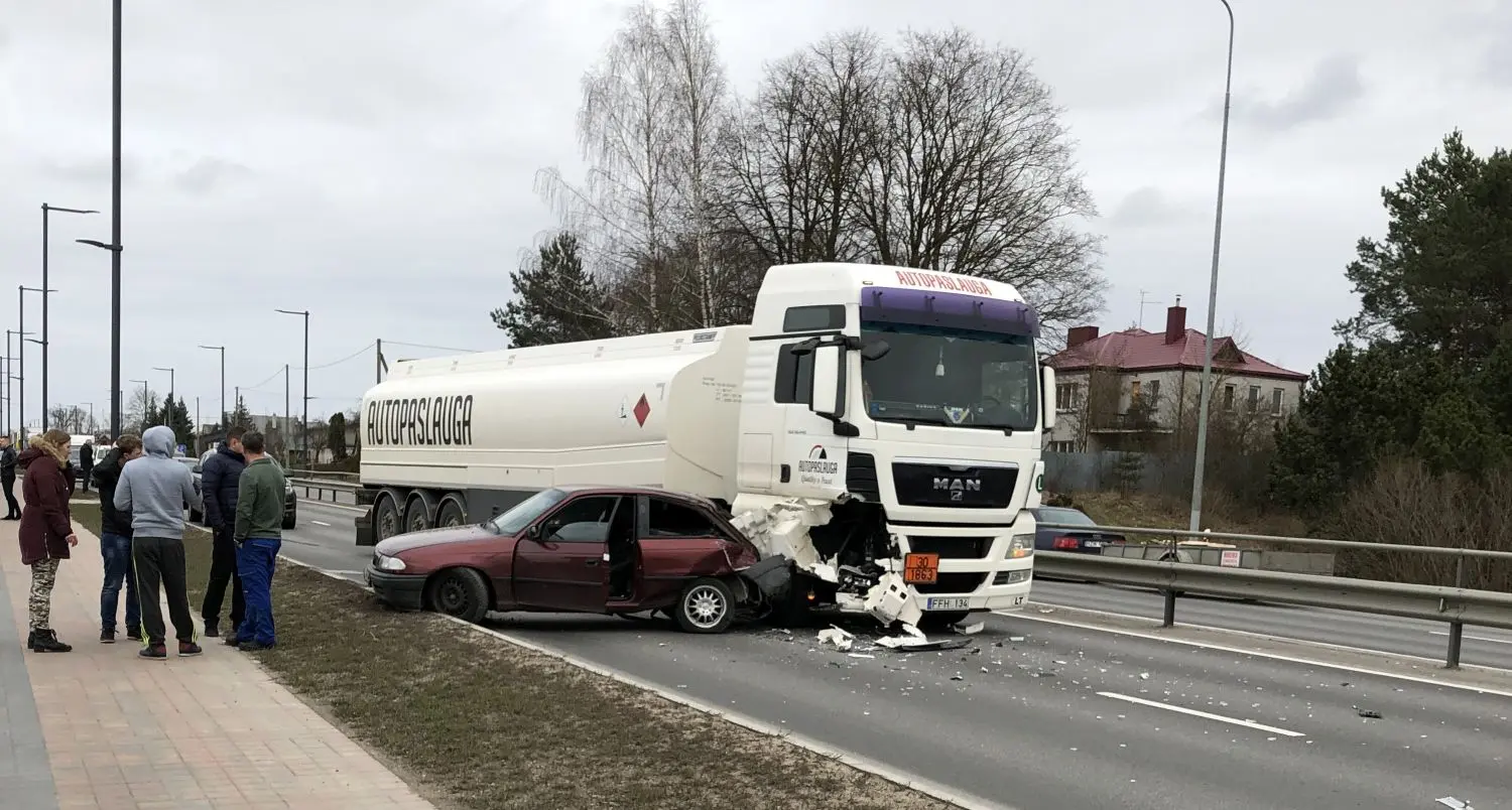 Eismo įvykis Karmėlavoje