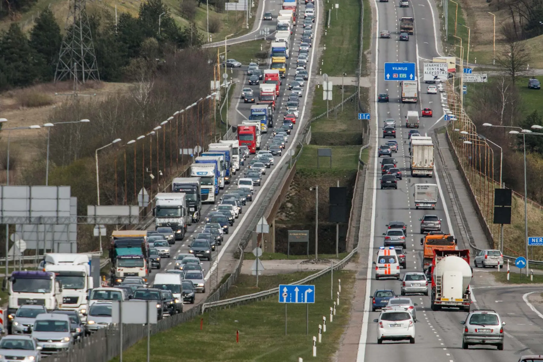 Automobilių spūstis Islandijos plente