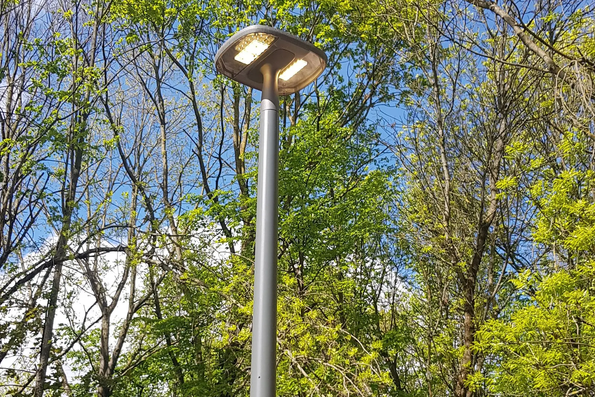Apšvietimo žibintas Draugystės parke
