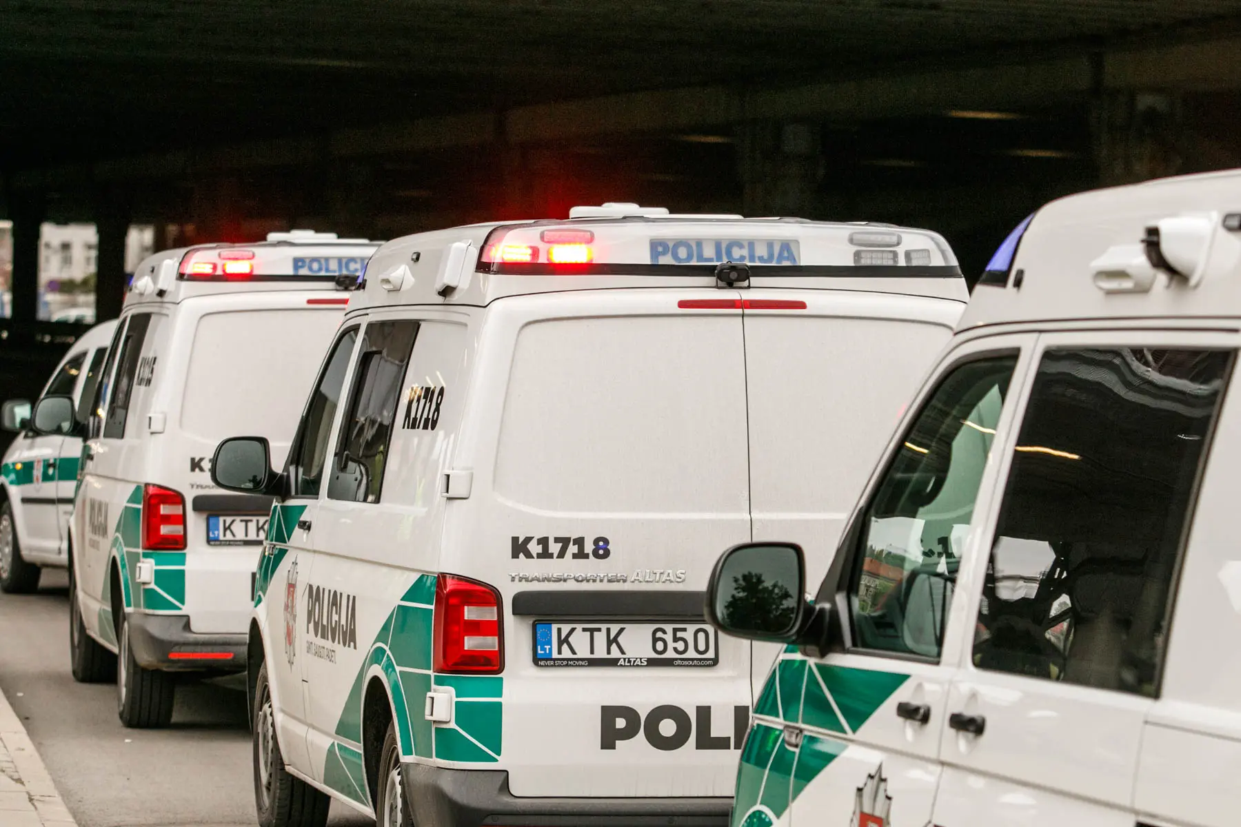 Policija