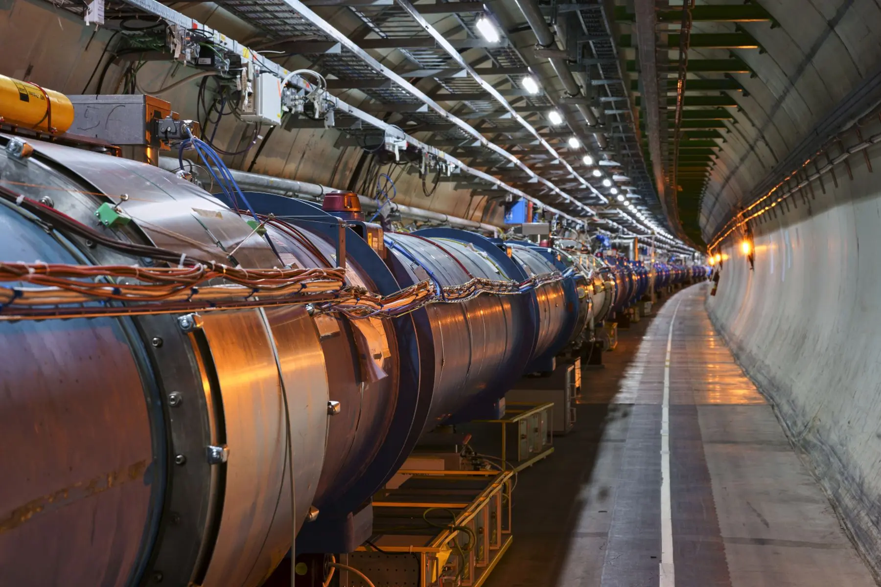 CERN steigia inkubatorius Kaune ir Vilniuje