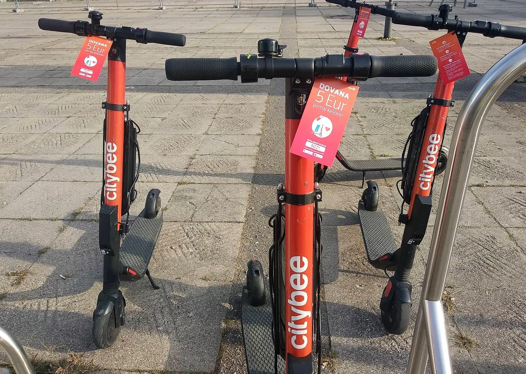 Į Kauną atvežti „CityBee“ paspirtukai