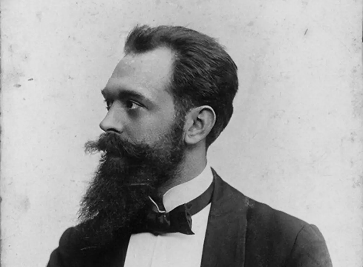 J. Naujalis