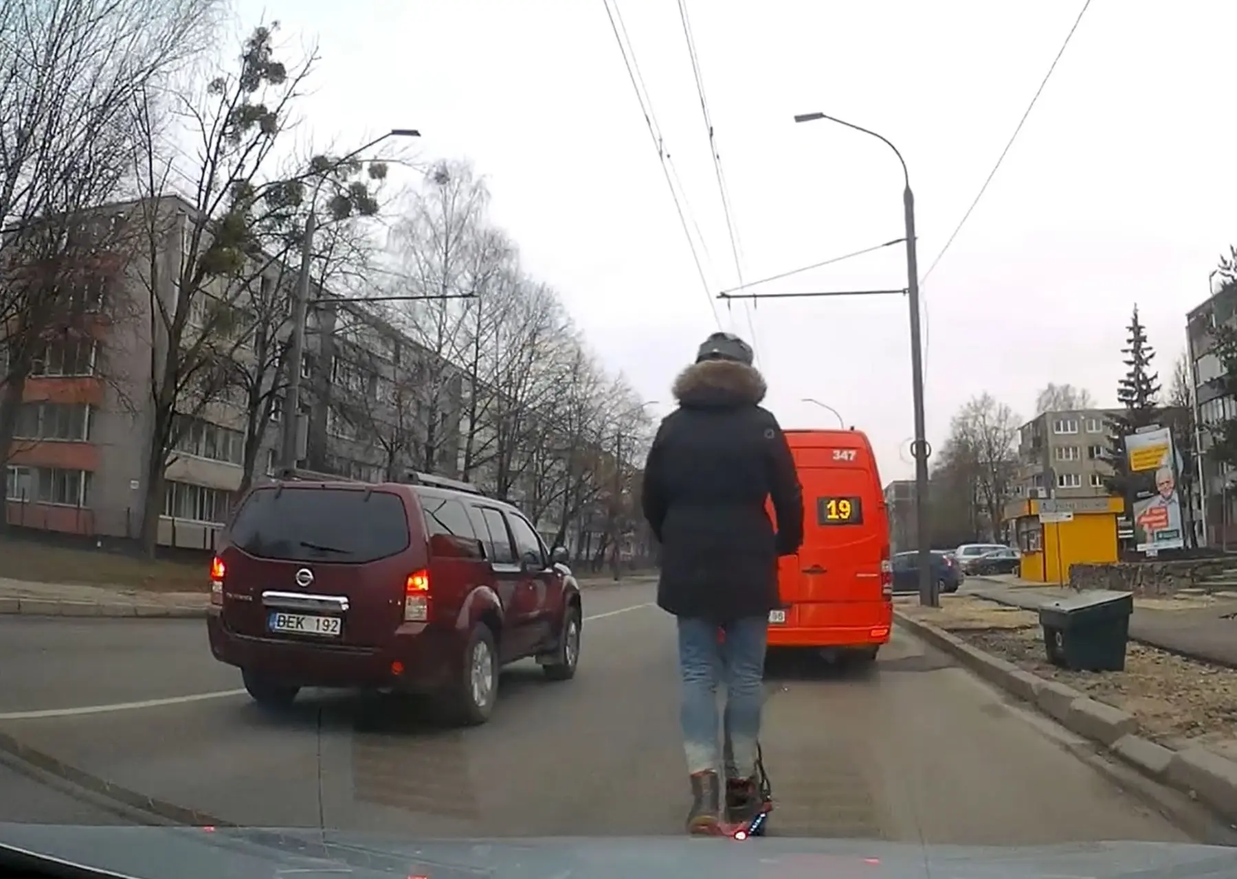 Elektrinio paspirtuko vairuotojas Kovo 11-osios gatvėje