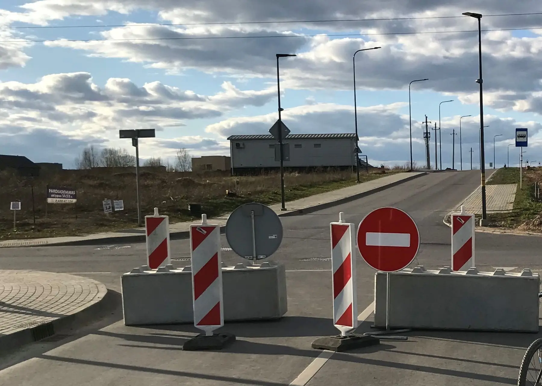 Nuo Kauno blokais atkirsti Romainiai