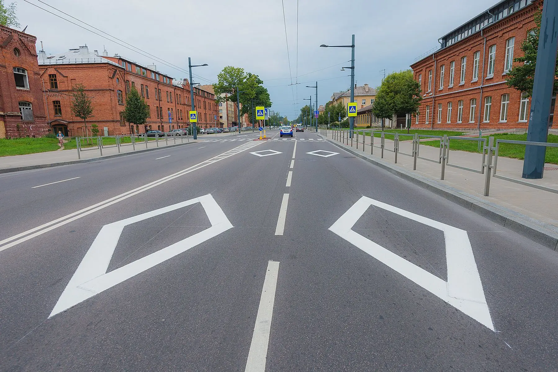 Rombas, kelių ženklinimas