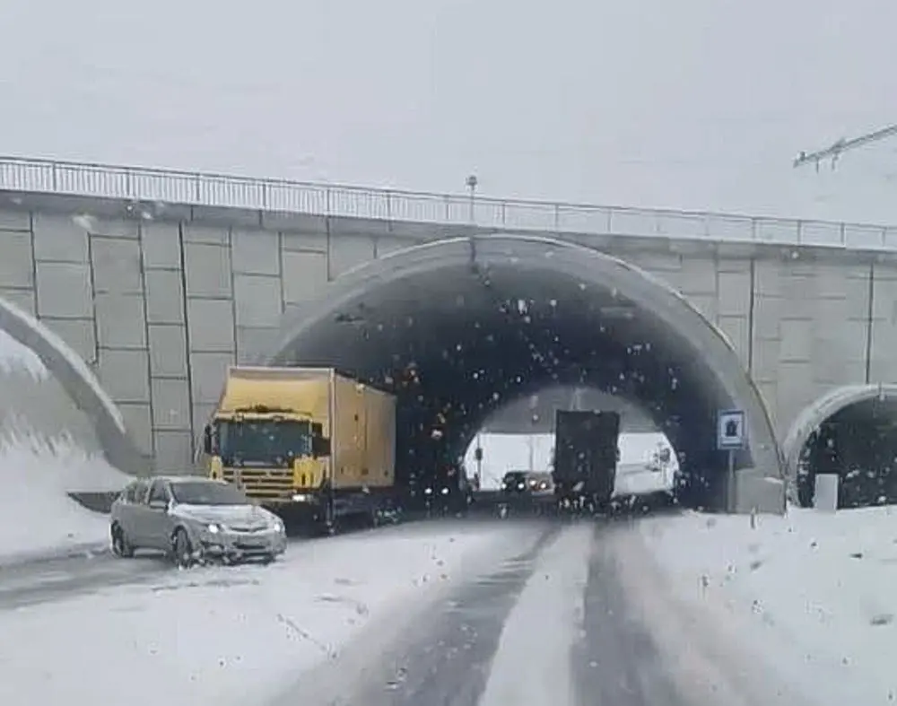 Amalių tunelias žiemą