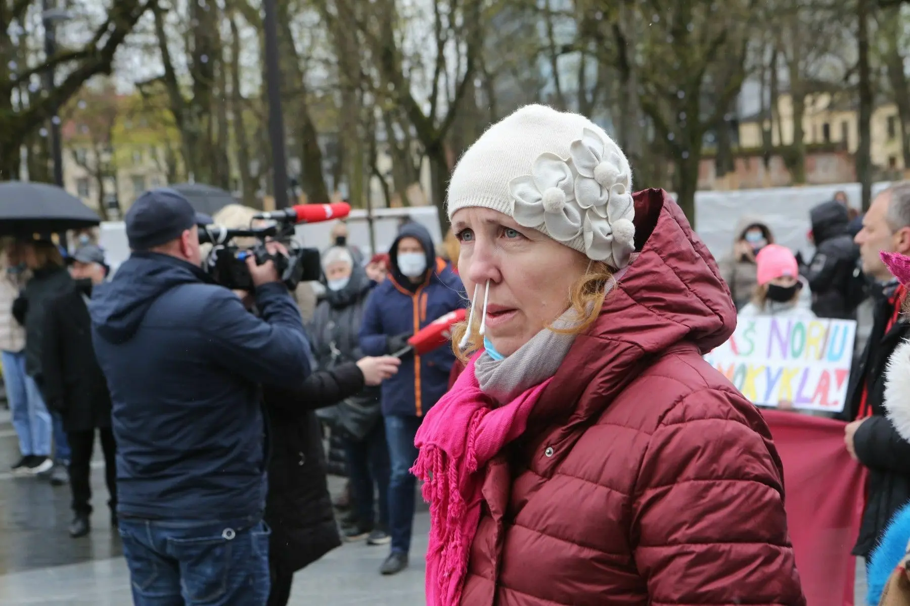Pradinukų tėvų protestas prie savivaldybės / DELFI nuotr.
