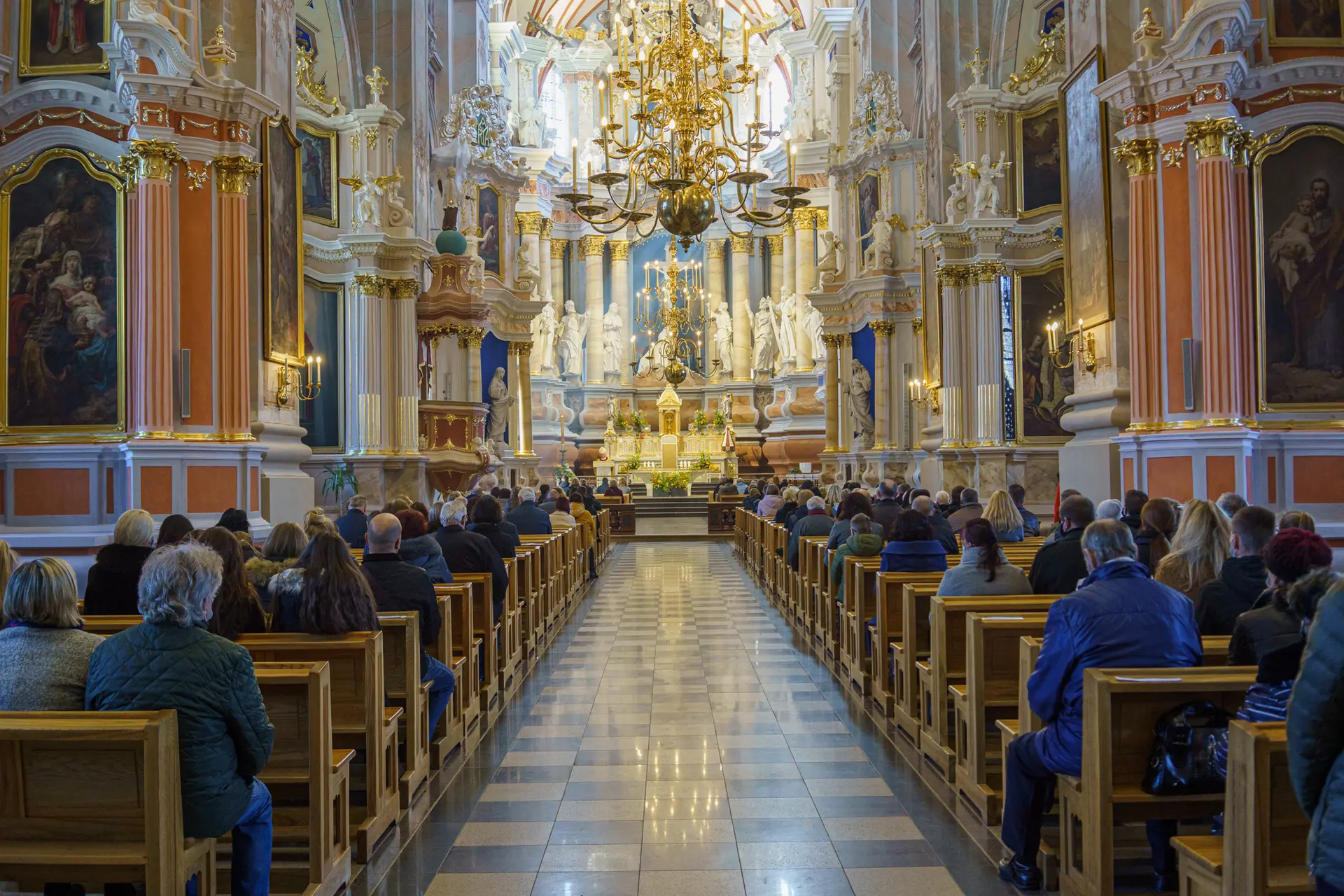 Kauno arkivyskupija skelbia šv. Kūčių vakaro ir Kalėdų pamaldų laiką