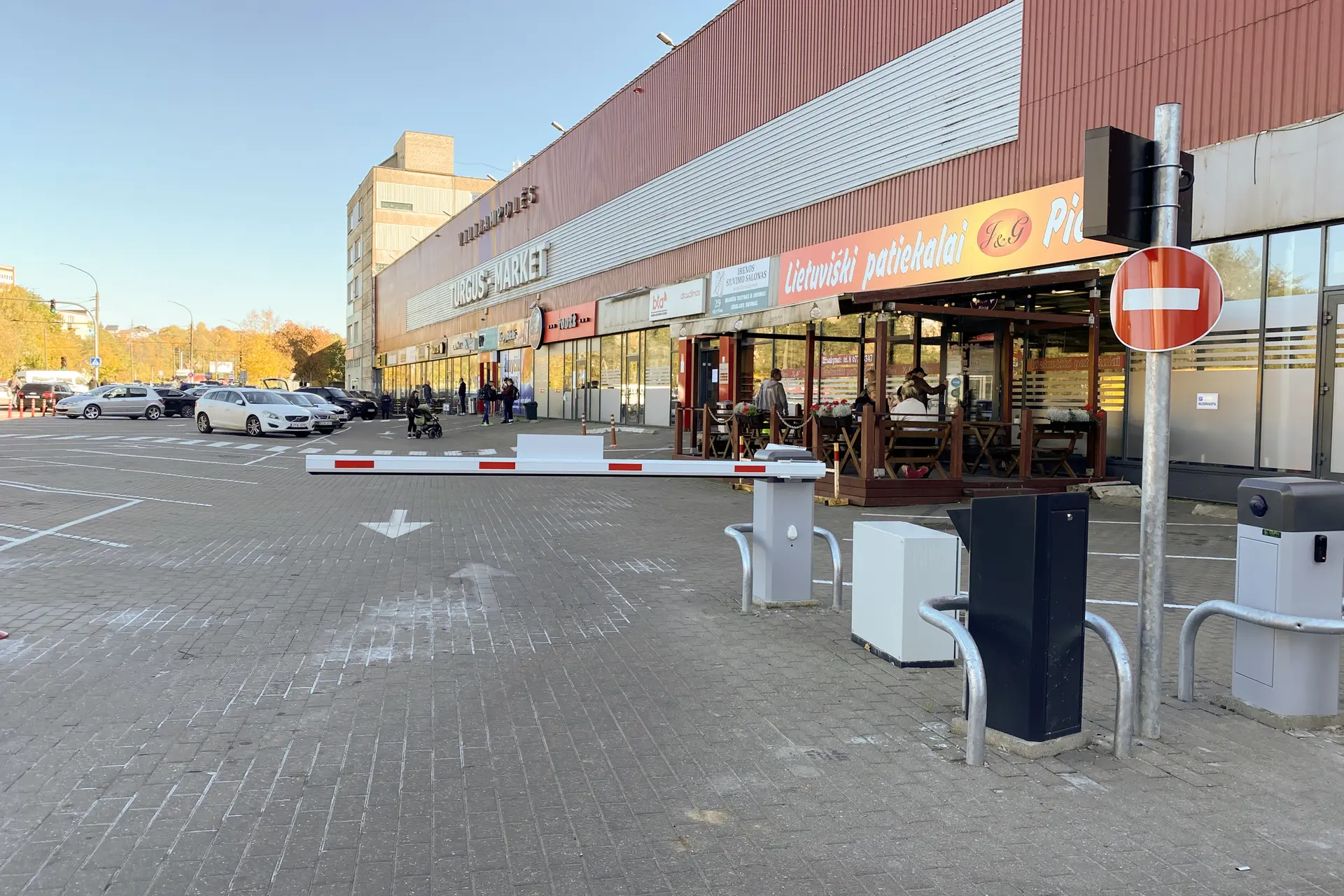 Automobilių stovėjimo aikštelė Vilijampolės turgavietėje