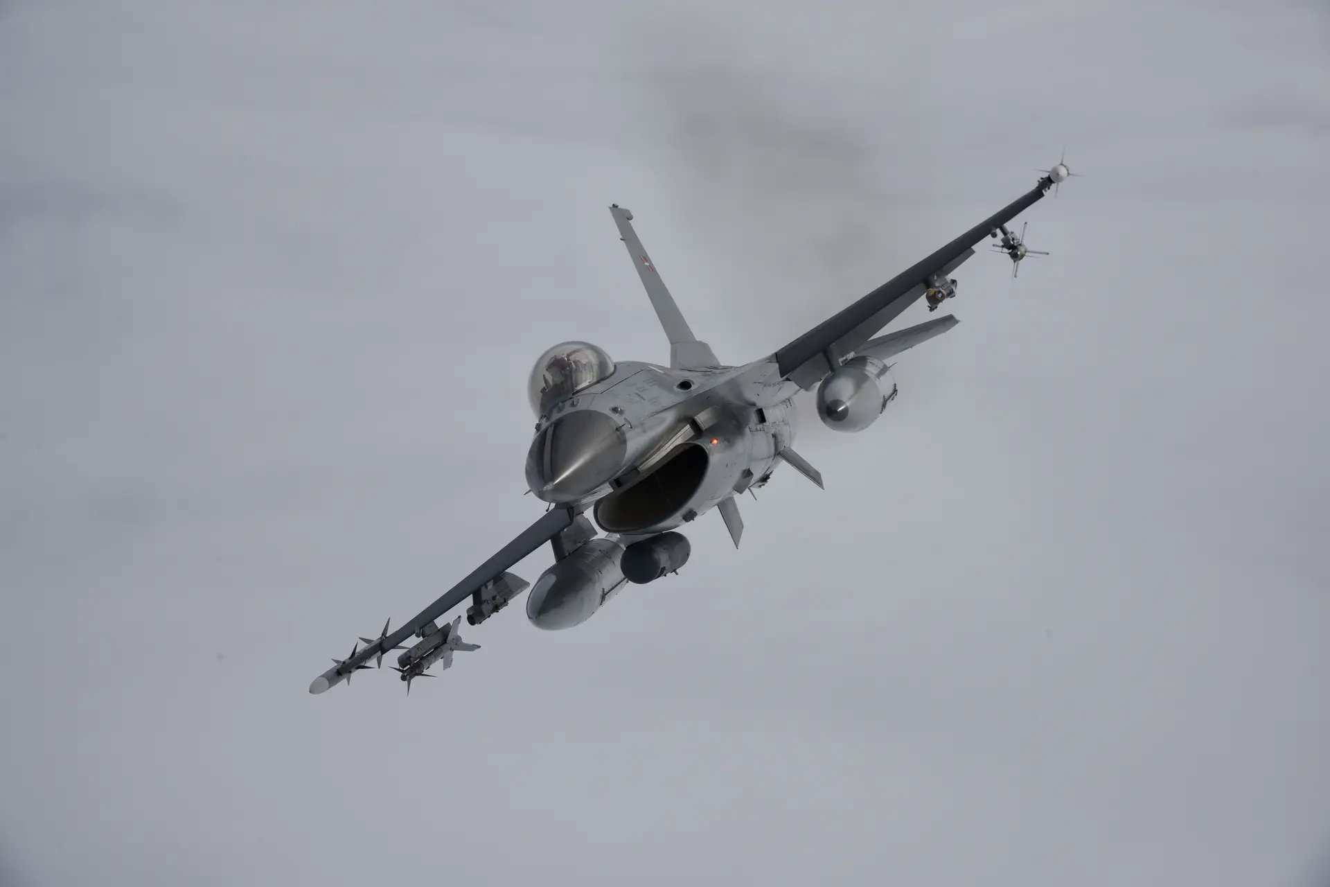 Naikintuvas F-16