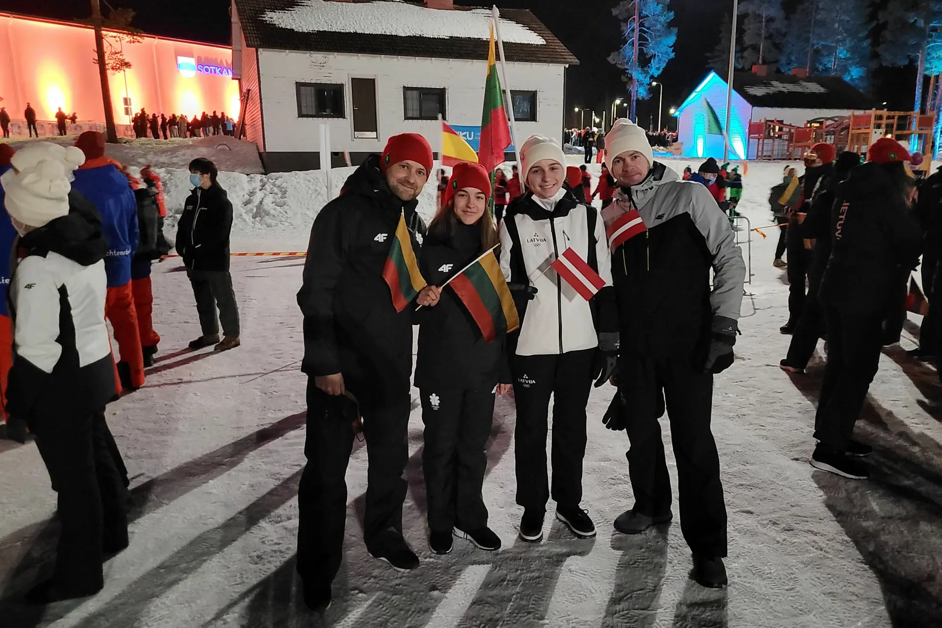 Iš kairės tr. D.Kozlov, J.Aglinskytė, Latvijos atstovė A.Konga, tr. A.Brovenko