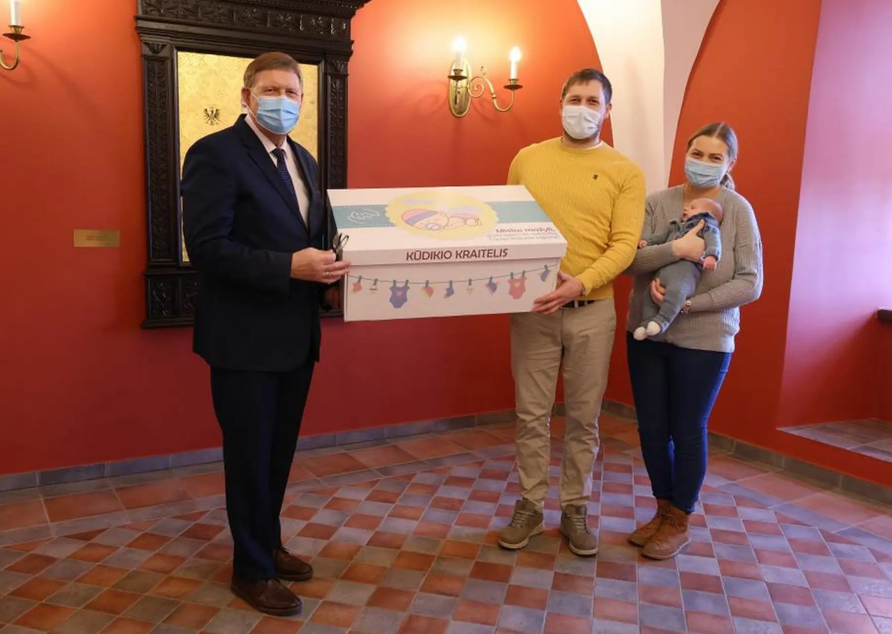 Jubiliejinis kūdikis ir jo tėvai / KRS nuotr.