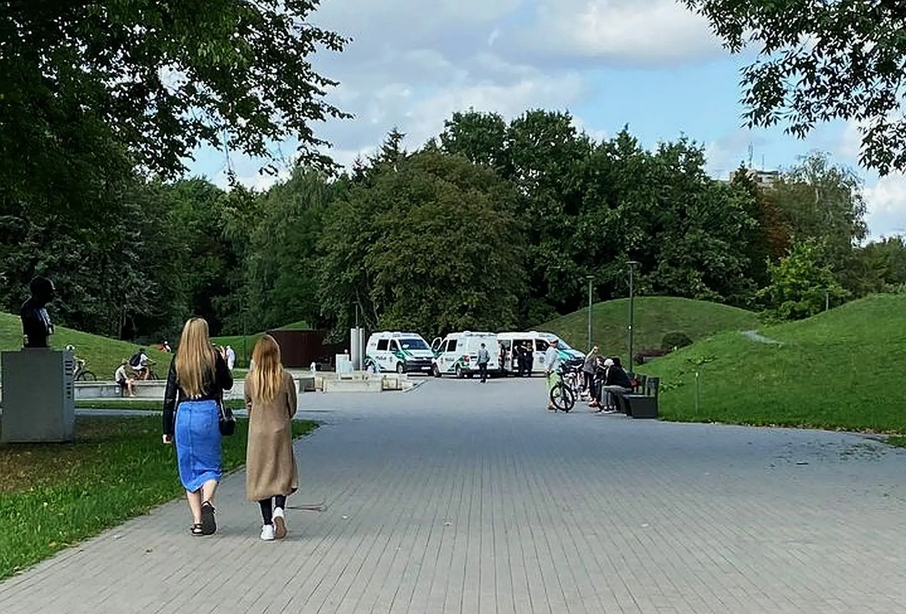 Parke nusprendę atsigaivinti, sulaukė didelės policijos kompanijos
