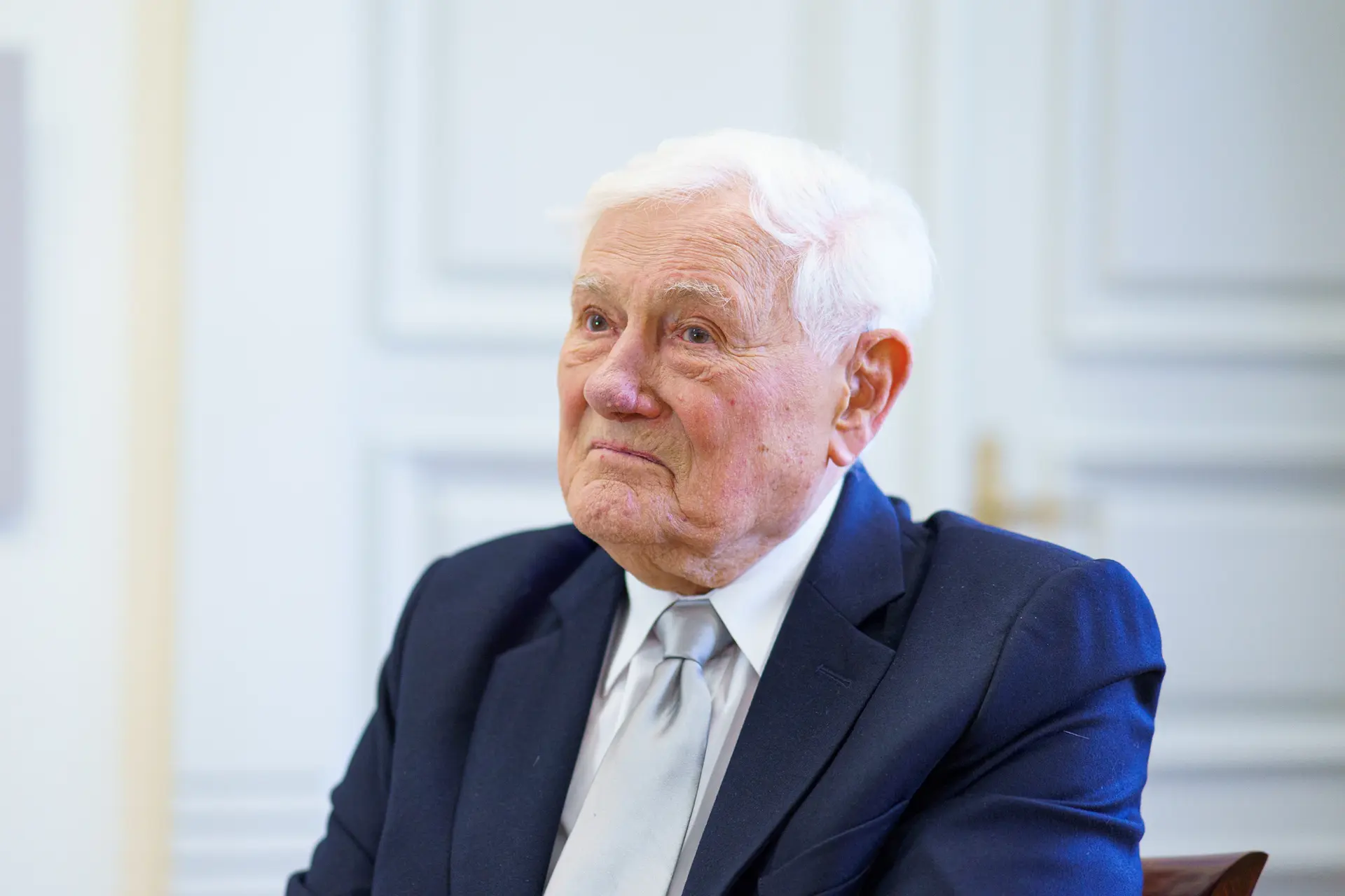 Valdas Adamkus