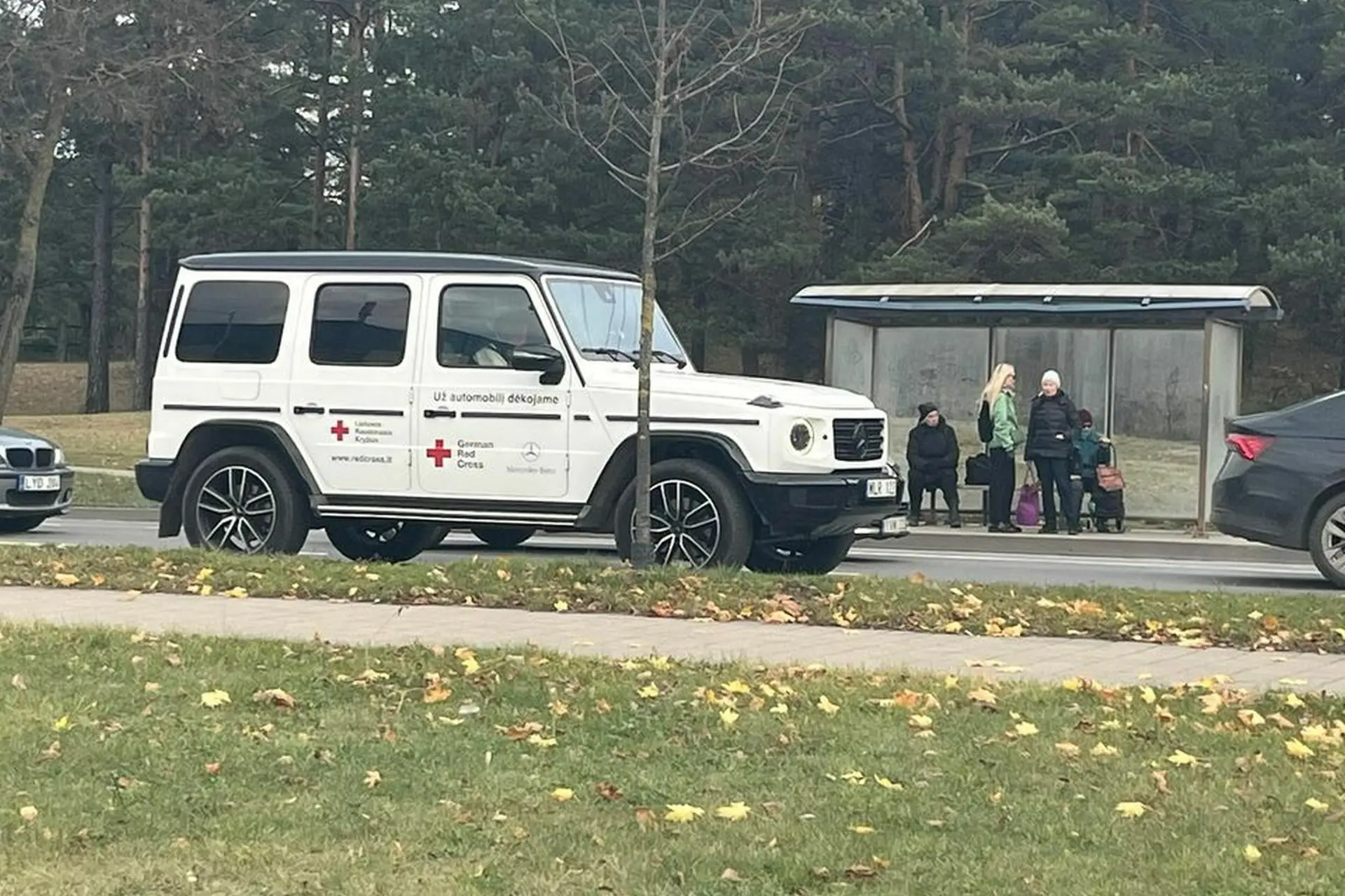 Lietuvos Rauonojo Kryžiaus prabangus automobilis
