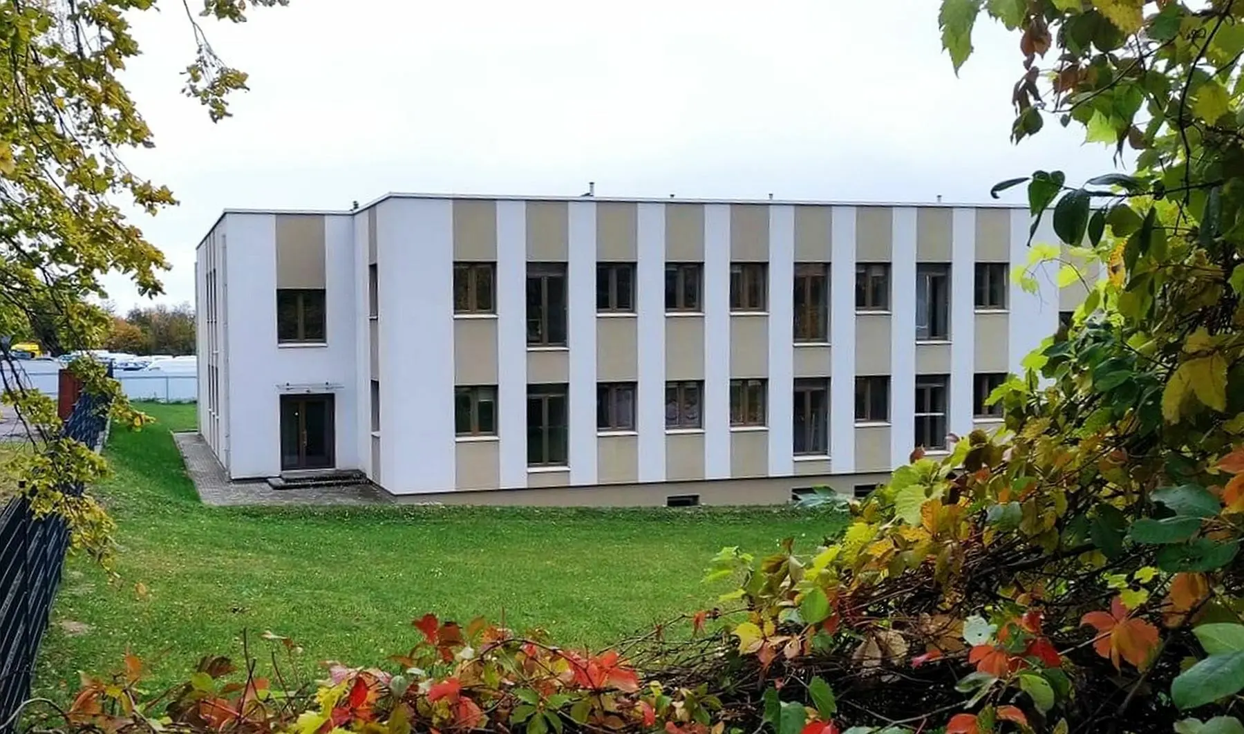 Pusiaukelės namai Domeikavoje