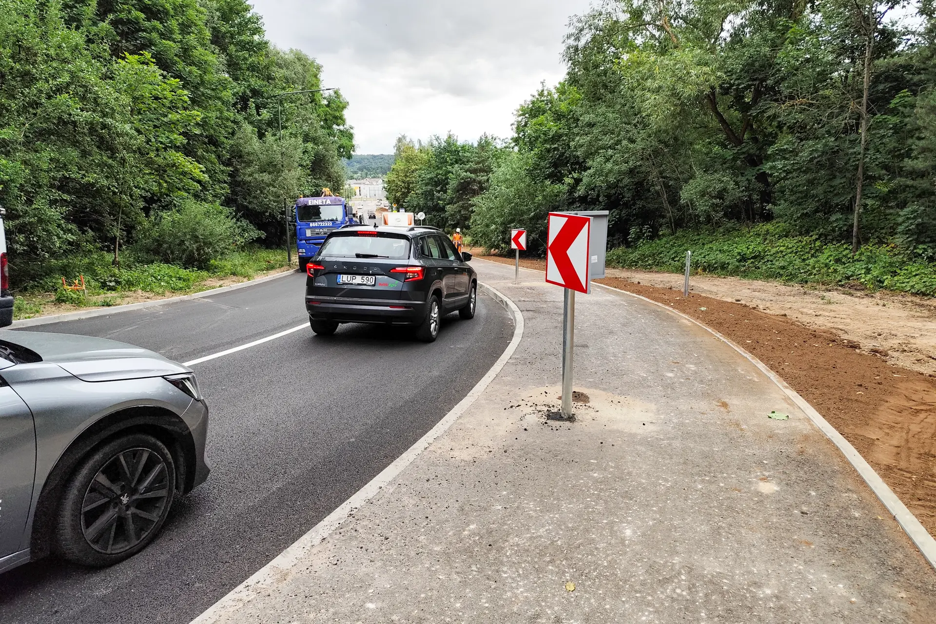 Akivaizdžius trūkumus turinti susiaurinta Romainių įkalnė taisoma nebus: viskas pagal projektą