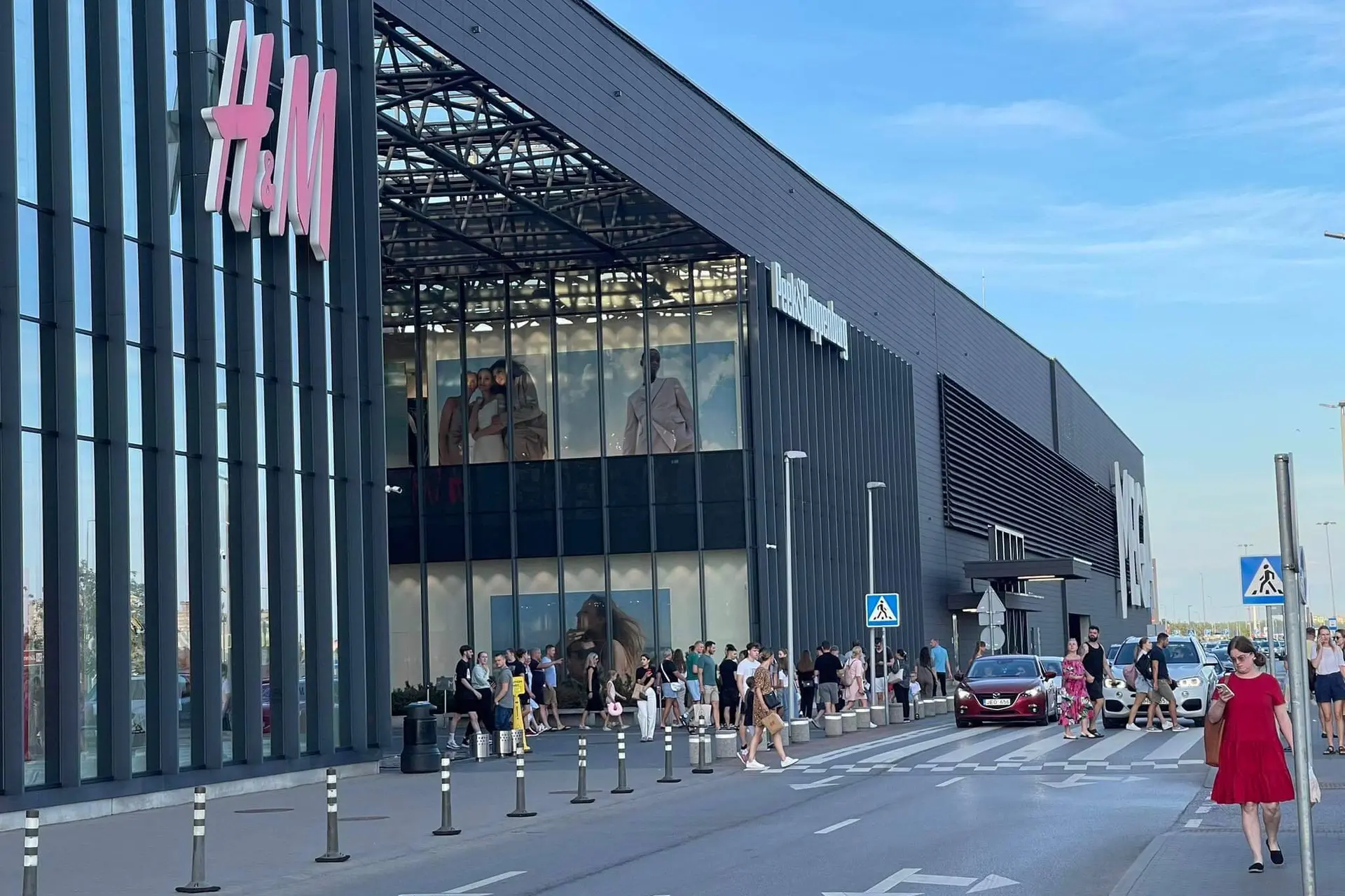 Evakuacija prekybos centre „Mega“ / Skaitytojo nuotr.