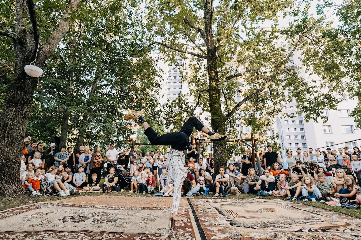 Festivalis „Kultūra į kiemus“, šiuolaikinis šokis.