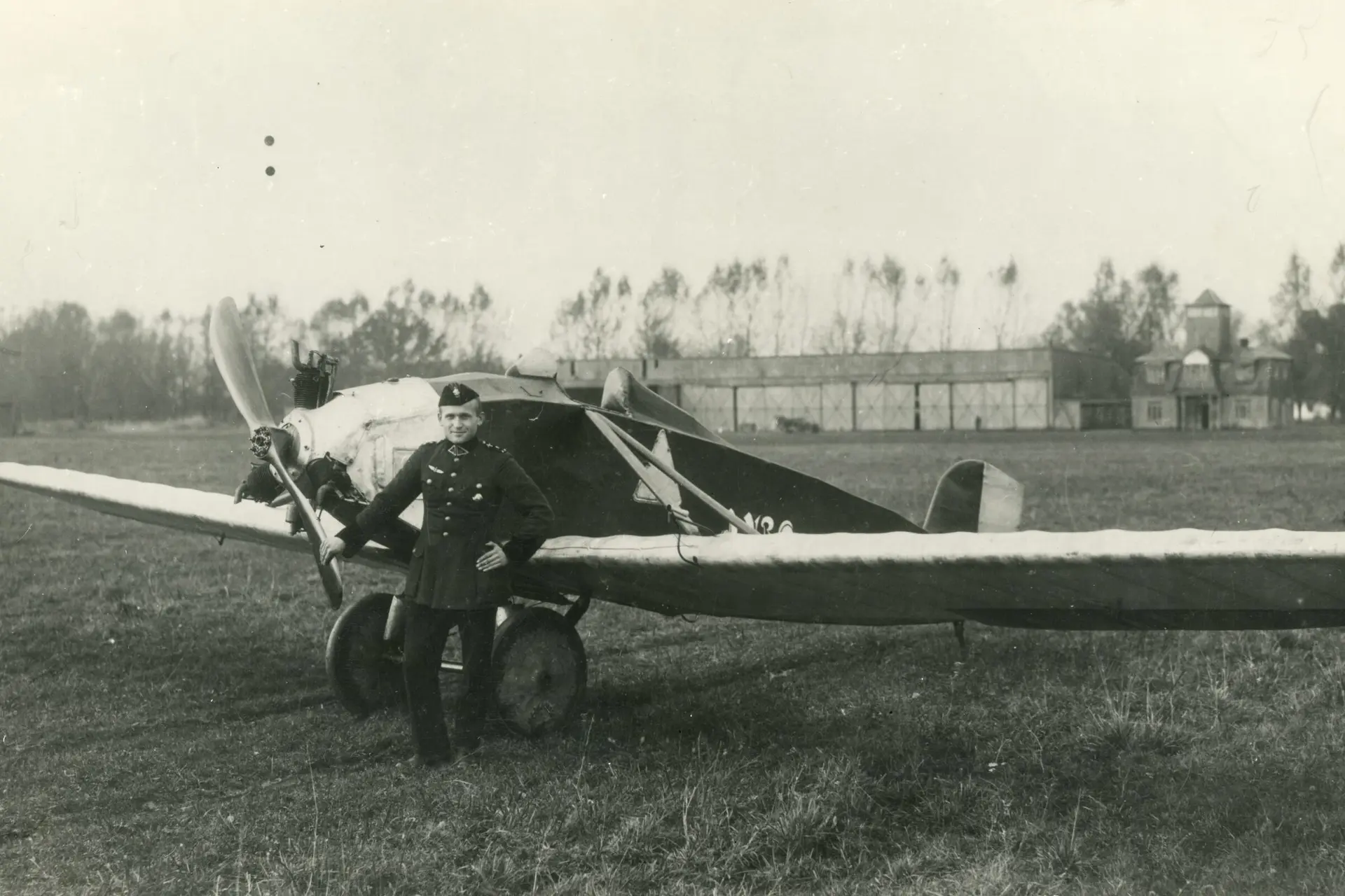 Minimas ANBO lėktuvų kūrėjo, Lietuvos aviacijos pažibos A. Gustaičio gimtadienis