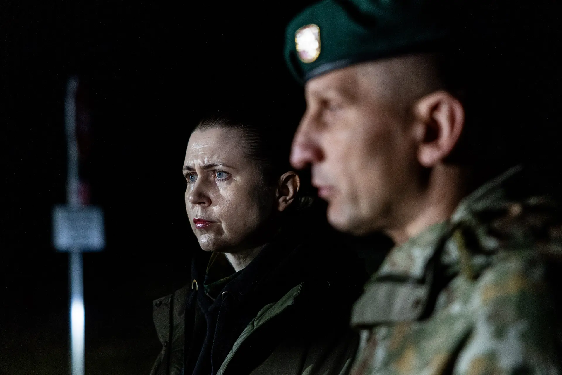 Ministrė: ieškant JAV karių, per naktį pašalinta dalis dumblo – atvyksta žemsiurbė