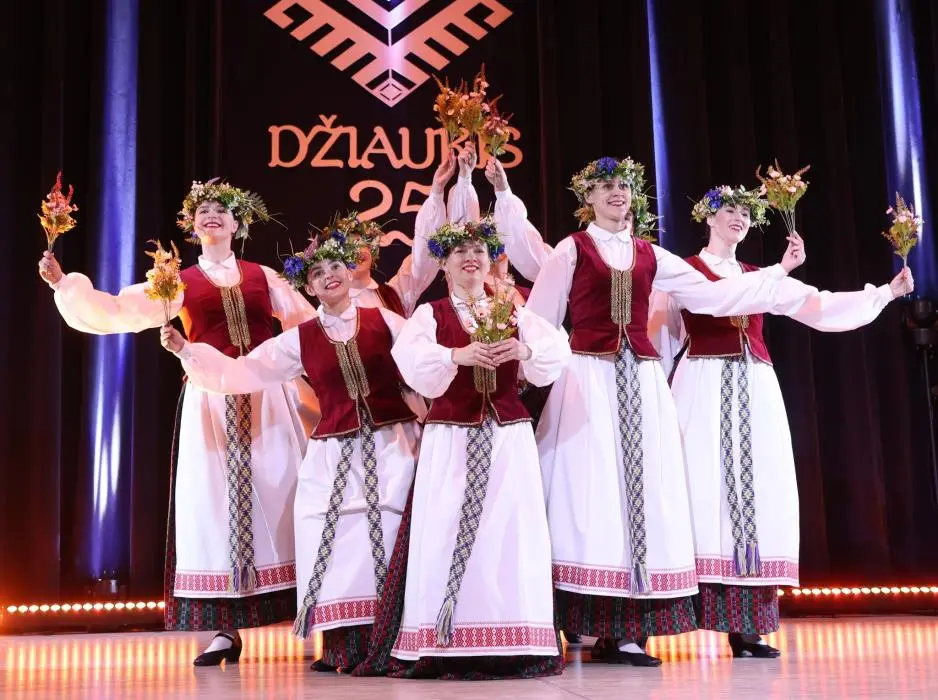 Tautinių šokių kolektyvo „Džiaukis“ renginys / KRS nuotr.